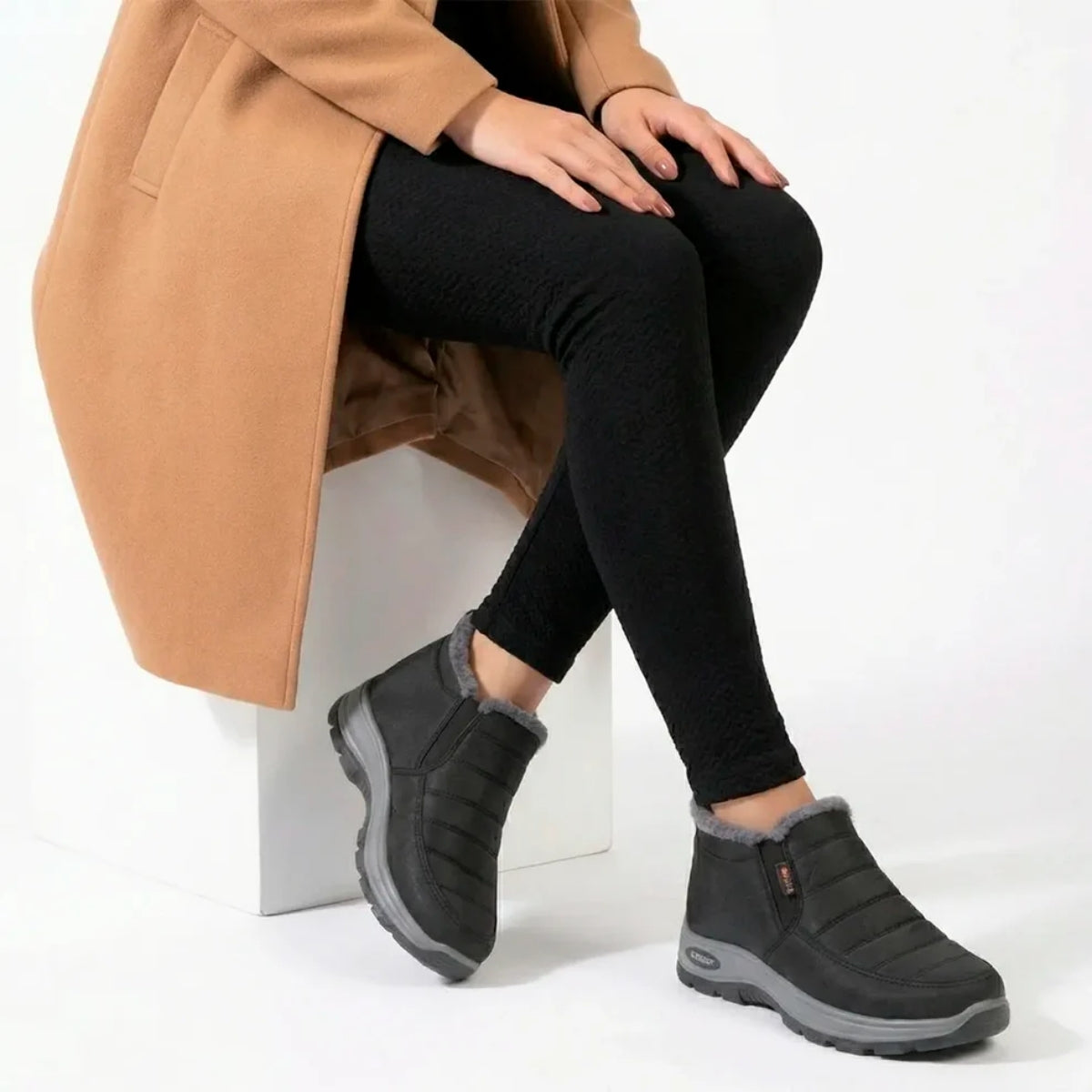 Texas-Style Chunky Heel Boots 