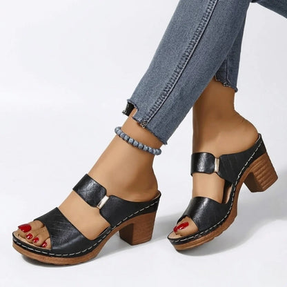 women-block-heel-shoes-caminhata-4