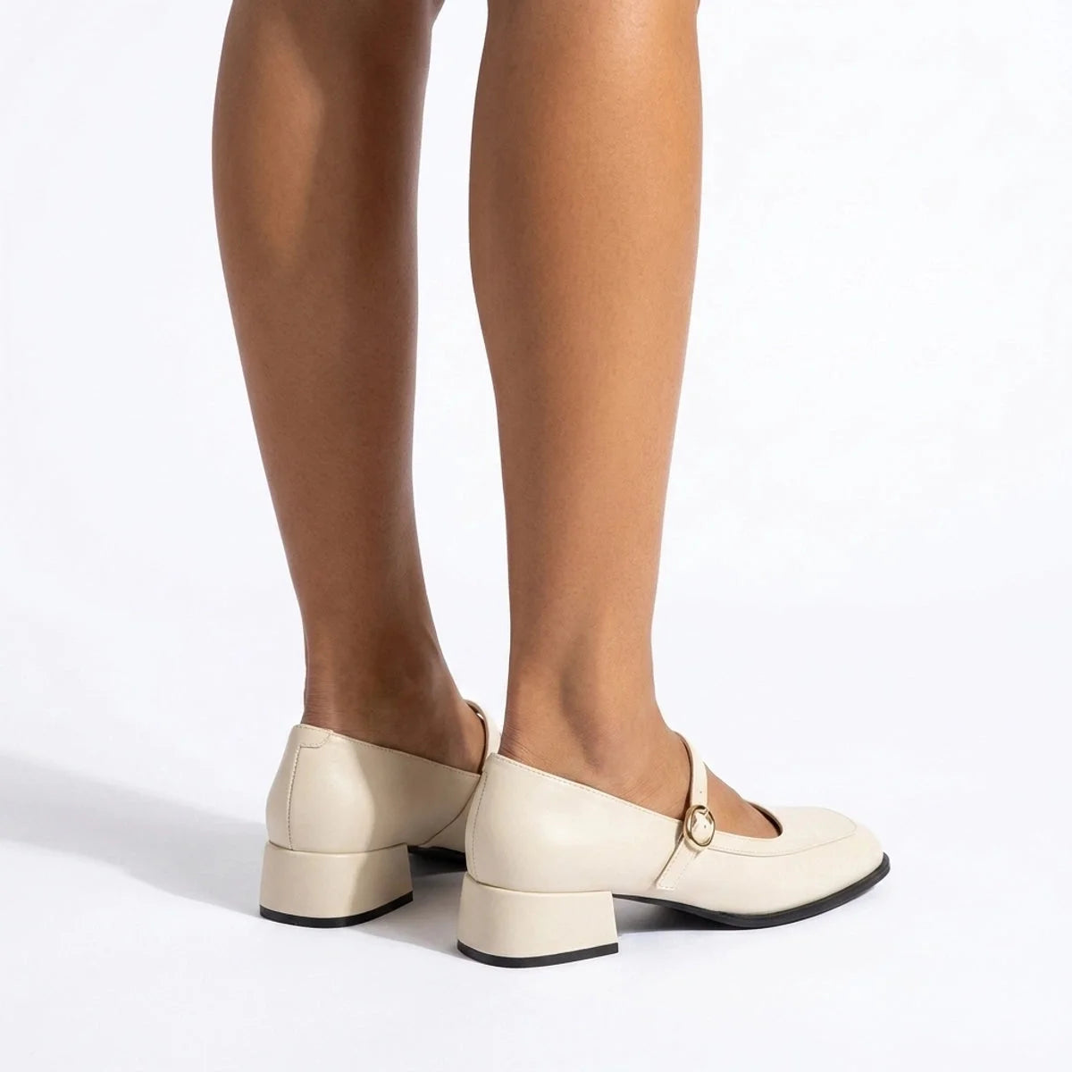 women-block-heel-vintage-2